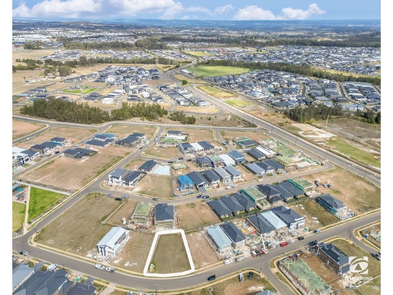 25 Robert Ingham Drive, Catherine Field NSW 2557