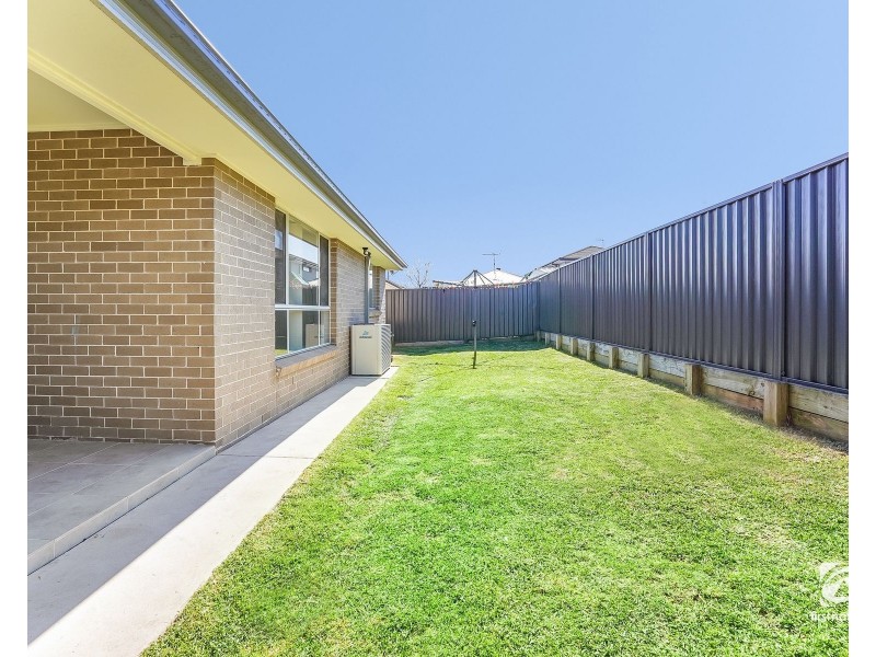 35 Blain Road, Spring Farm NSW 2570