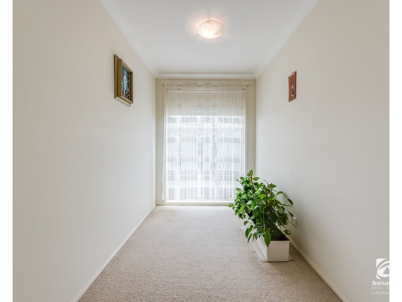 8 John McLennon Circuit, Harrington Park NSW 2567