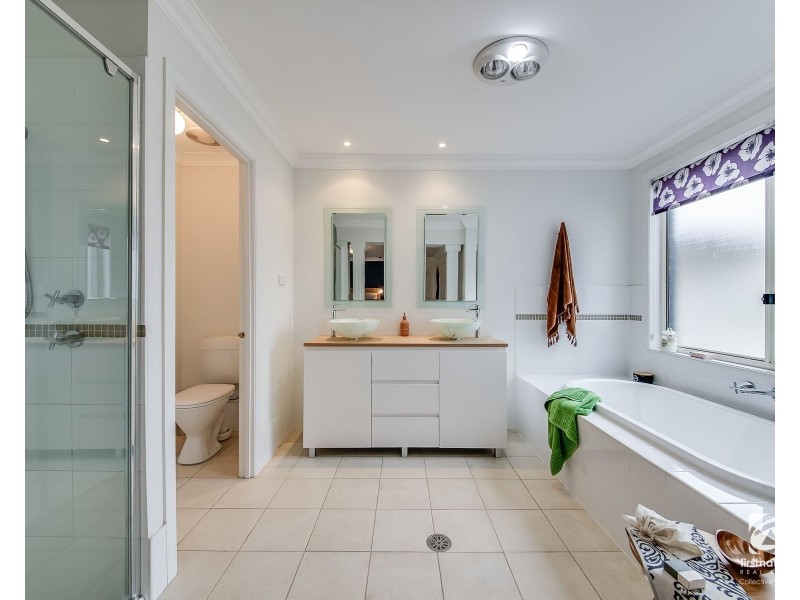 25 Charker drive, Harrington Park NSW 2567