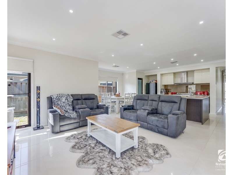 17 Loudon Crescent, Cobbitty NSW 2570