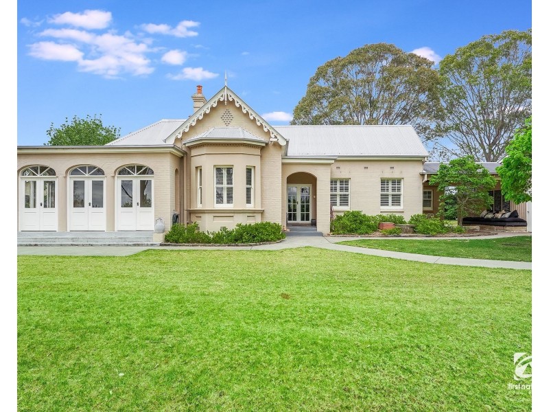 5 Harben Vale Cct, Grasmere NSW 2570