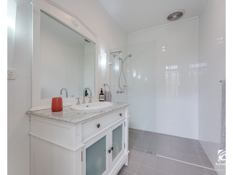 5 Harben Vale Cct, Grasmere NSW 2570