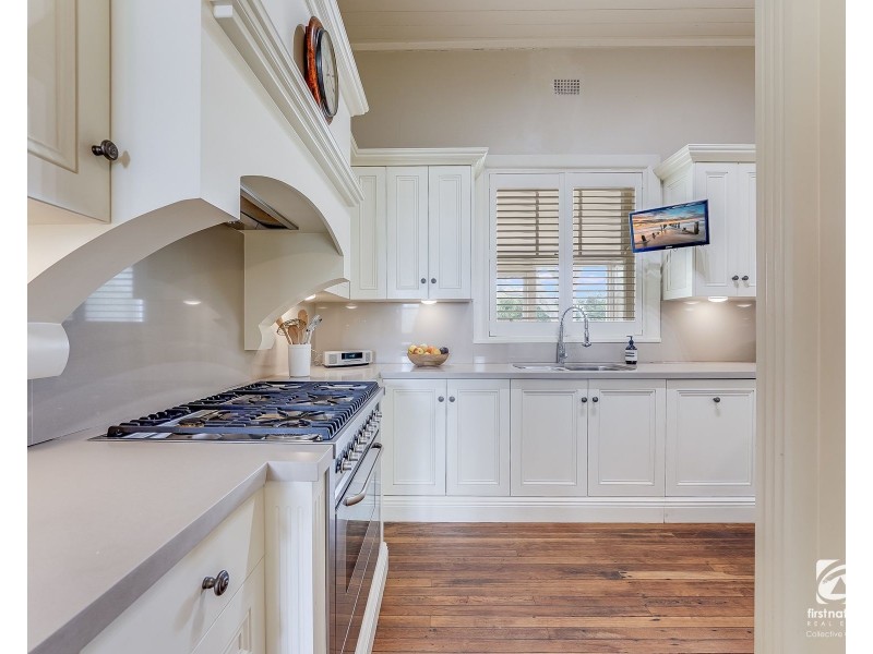 5 Harben Vale Cct, Grasmere NSW 2570