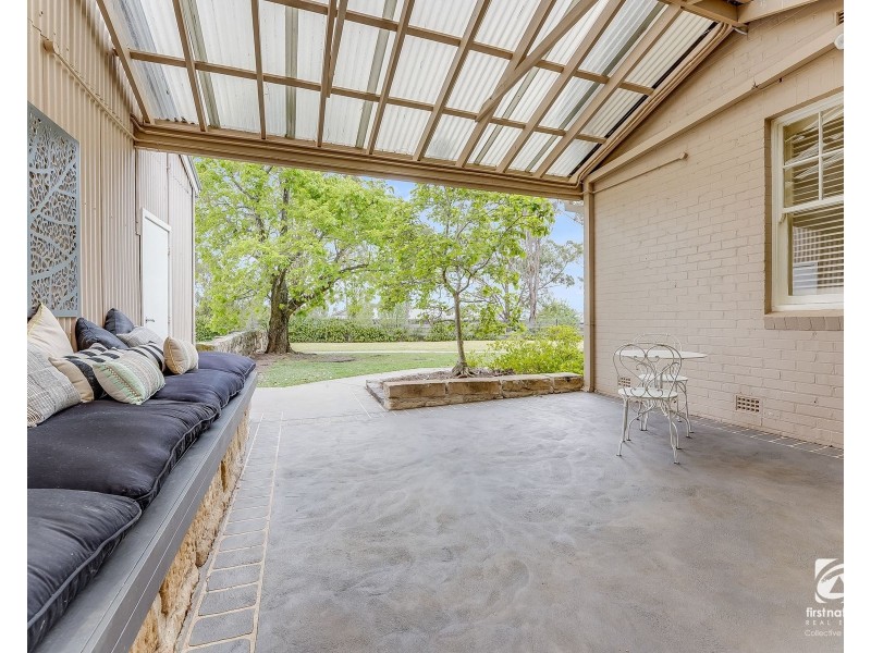 5 Harben Vale Cct, Grasmere NSW 2570