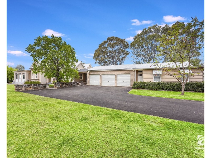 5 Harben Vale Cct, Grasmere NSW 2570