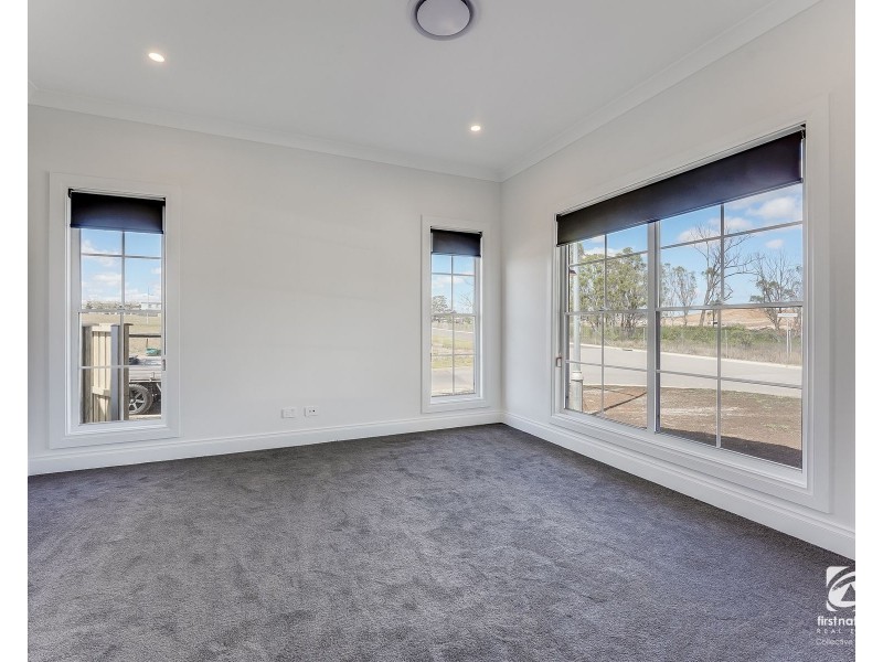 64 Grassbird Avenue, Oran Park NSW 2570