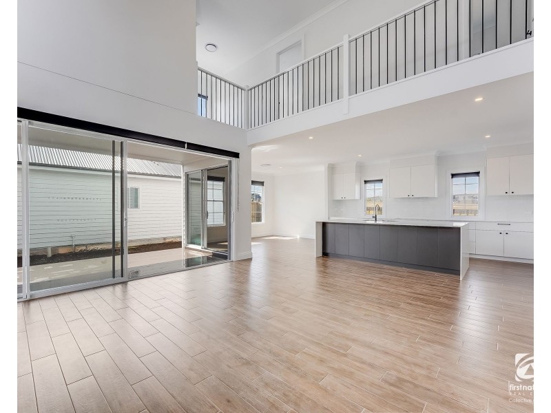 64 Grassbird Avenue, Oran Park NSW 2570