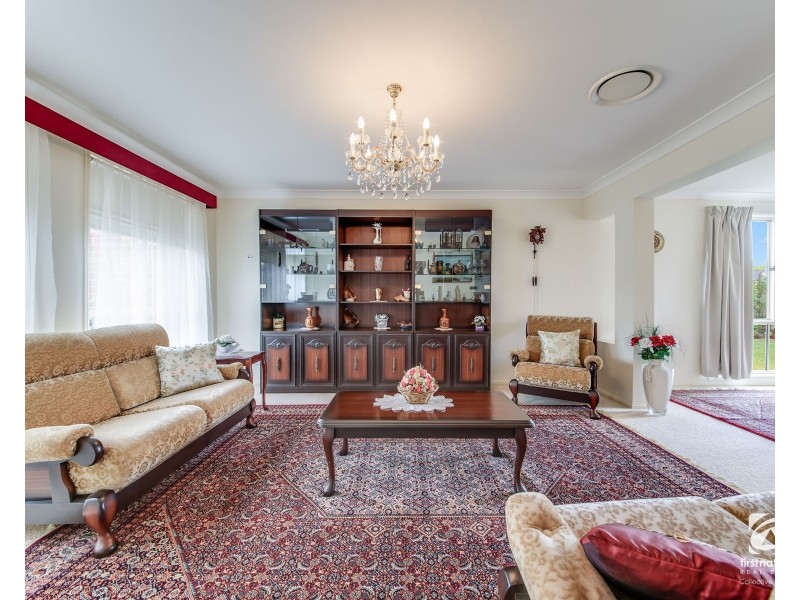 8 John McLennon Circuit, Harrington Park NSW 2567