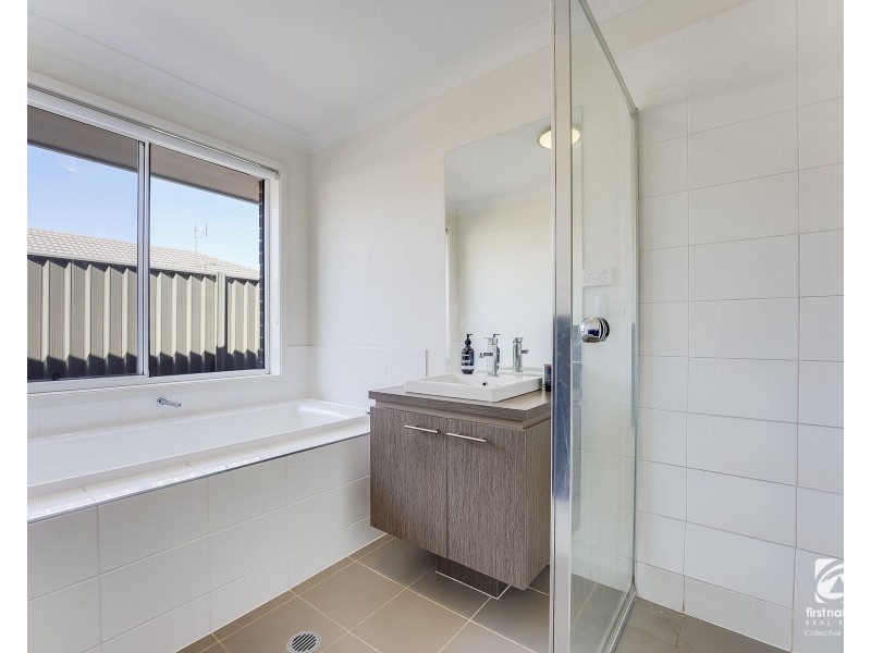 8 Dalton Terrace, Harrington Park NSW 2567