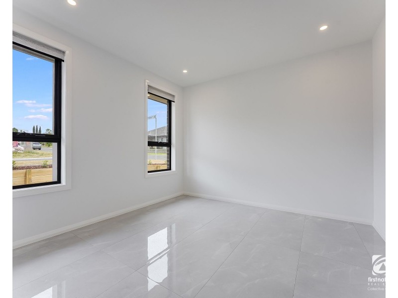 29 Kowald Street, Elderslie NSW 2570