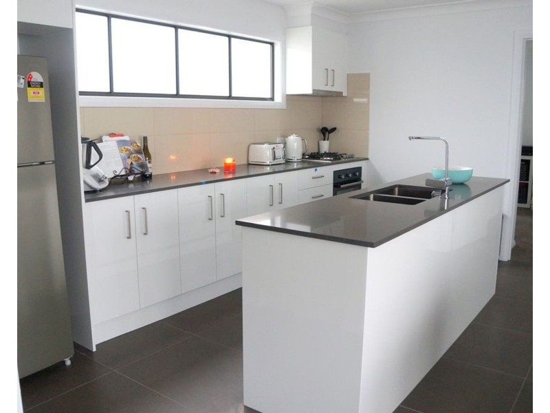 7 Searle Way, Oran Park NSW 2570