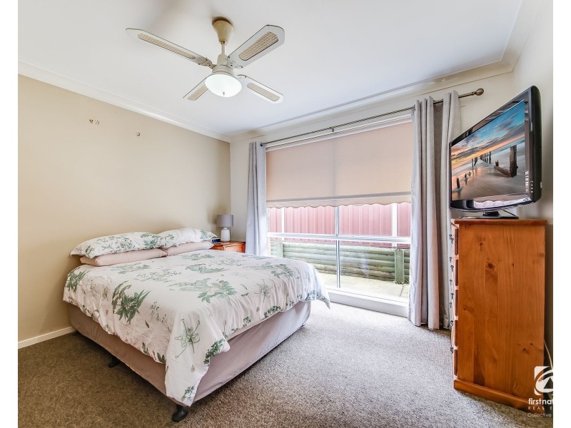 27B Glendower street, Rosemeadow NSW 2560