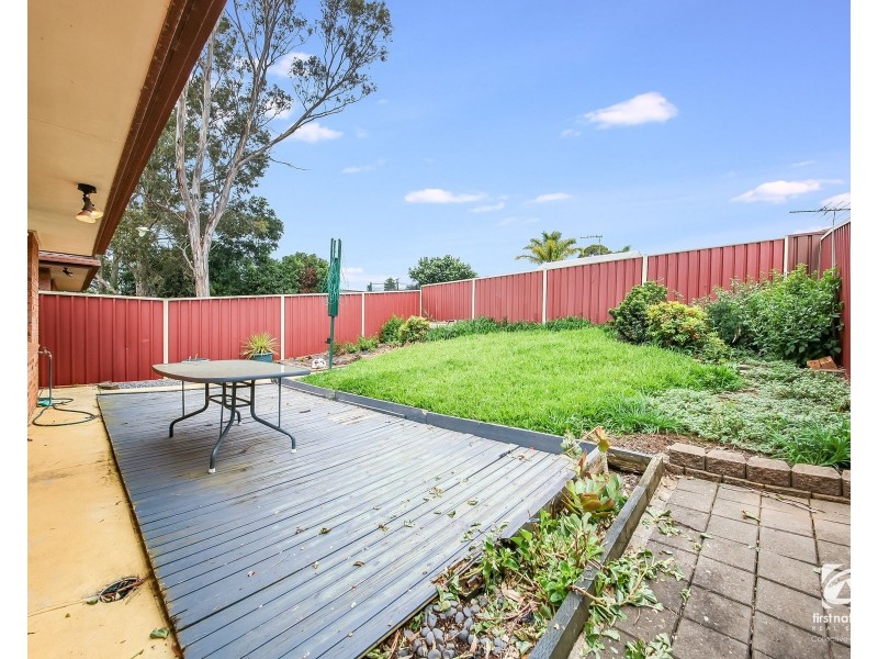 27B Glendower street, Rosemeadow NSW 2560