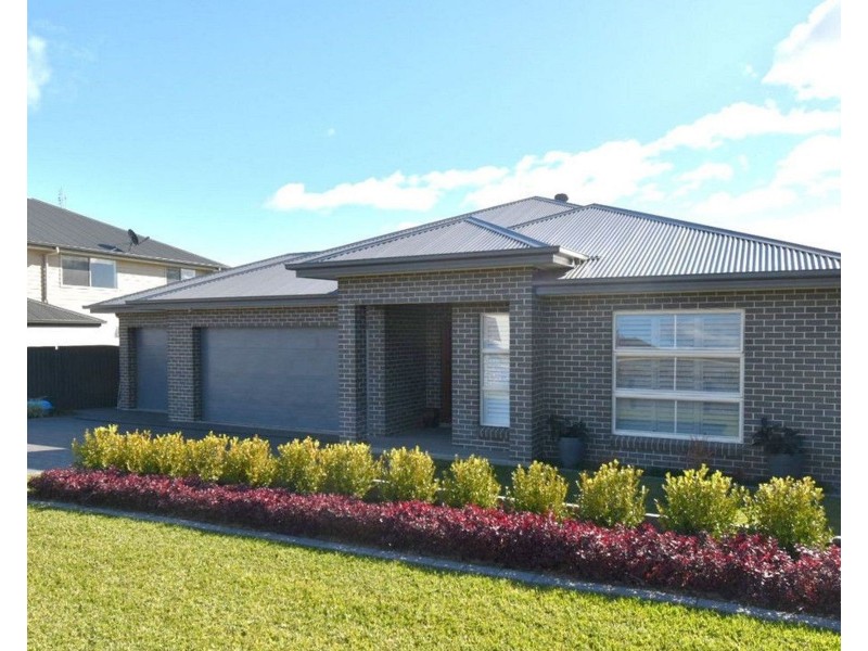 5 Moonlite Court, Harrington Park NSW 2567