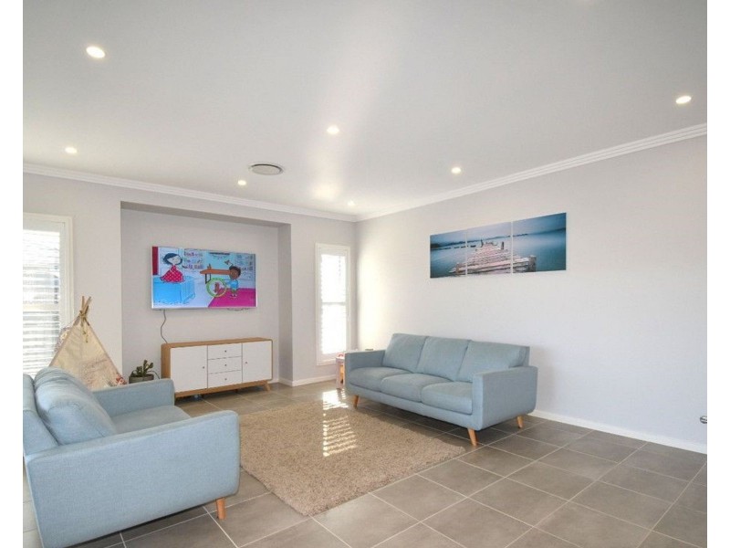 5 Moonlite Court, Harrington Park NSW 2567