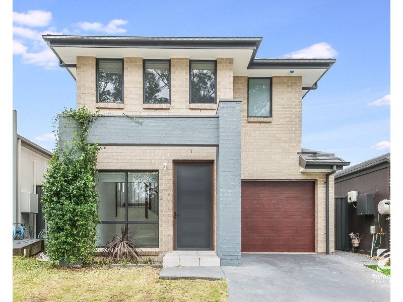 5 Minnamurra Drive, Gregory Hills NSW 2557