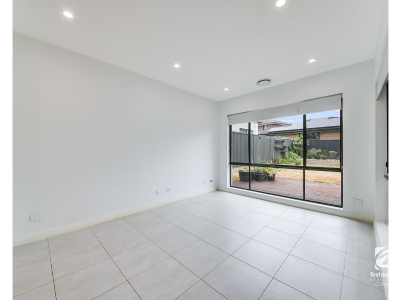 5 Minnamurra Drive, Gregory Hills NSW 2557