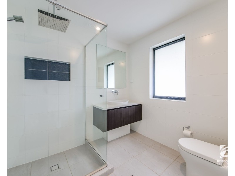 5 Minnamurra Drive, Gregory Hills NSW 2557