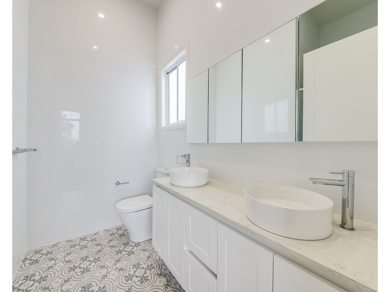 2A Eliza Place, Picton NSW 2571