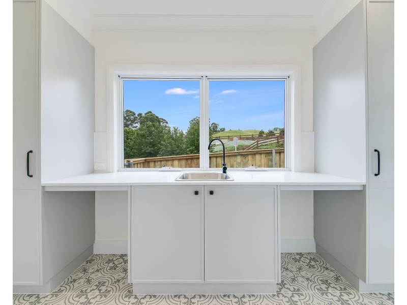 2A Eliza Place, Picton NSW 2571