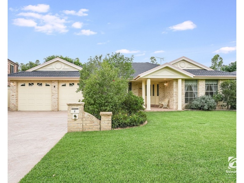 7 John McLennon Circuit, Harrington Park NSW 2567