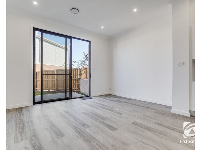 53 Dransfield Drive, Oran Park NSW 2570