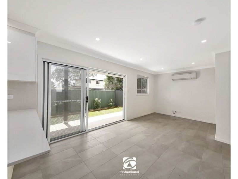 216 & 216A Welling Drive, Mount Annan NSW 2567