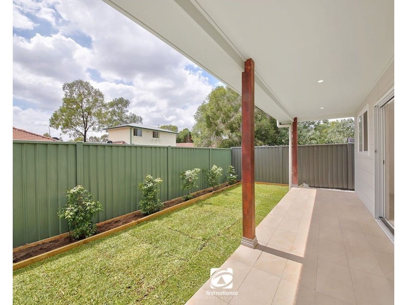 216 & 216A Welling Drive, Mount Annan NSW 2567