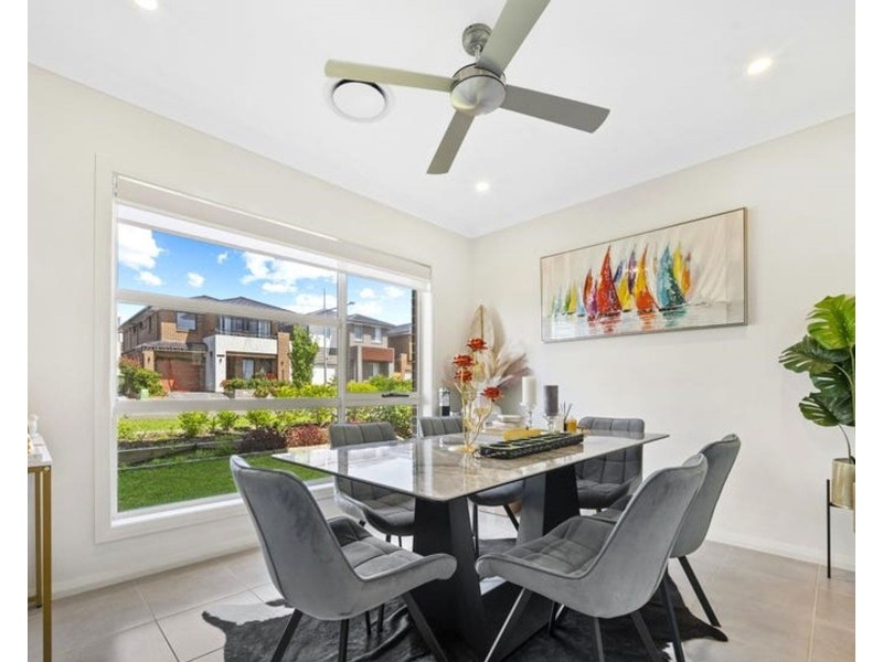 15 Potts Street, Oran Park NSW 2570