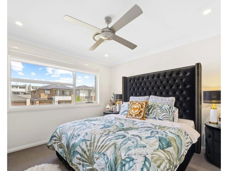 15 Potts Street, Oran Park NSW 2570