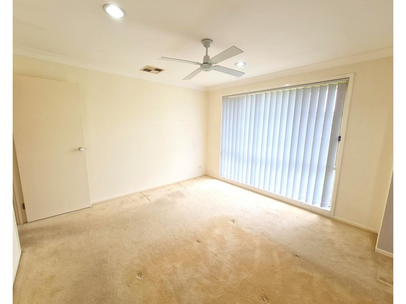 32 Watson Road, Mount Annan NSW 2567