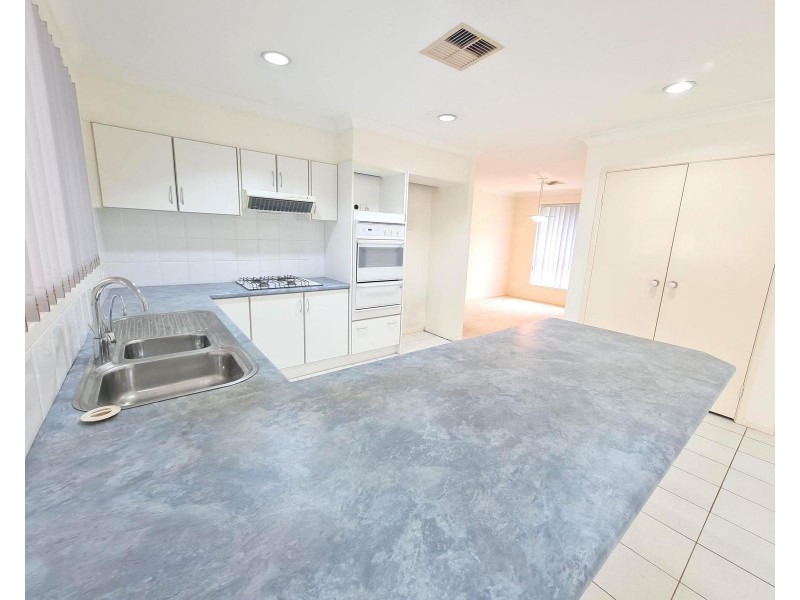 32 Watson Road, Mount Annan NSW 2567