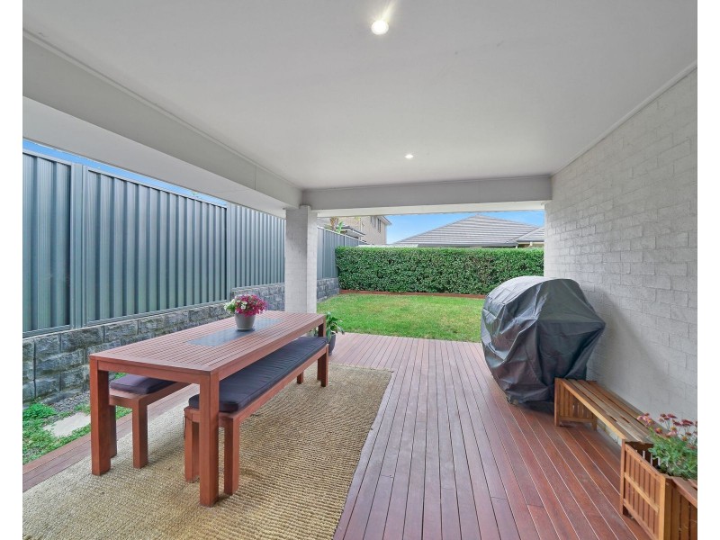32 Felix Street, Gregory Hills NSW 2557