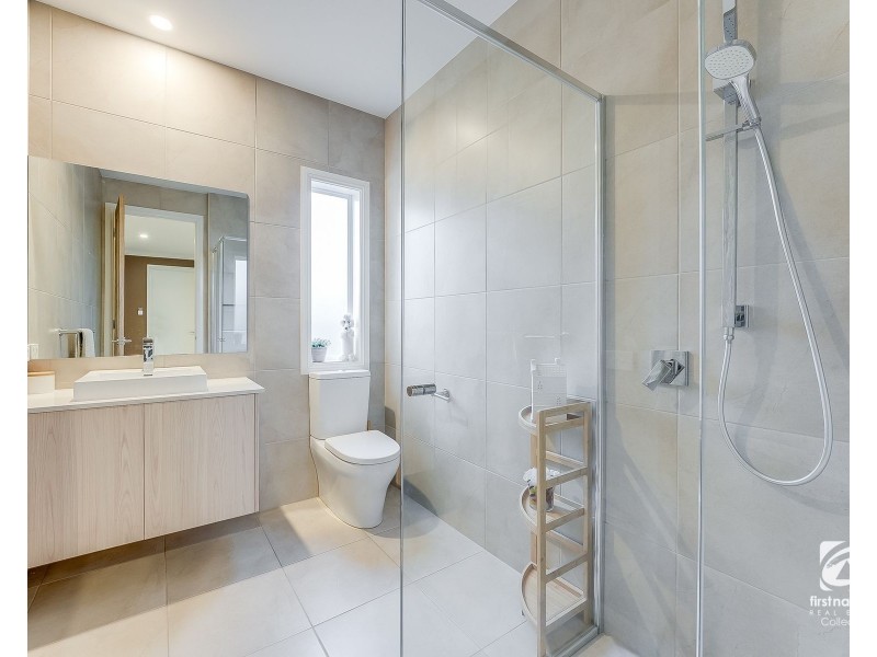 16 Binda Way, Harrington Park NSW 2567
