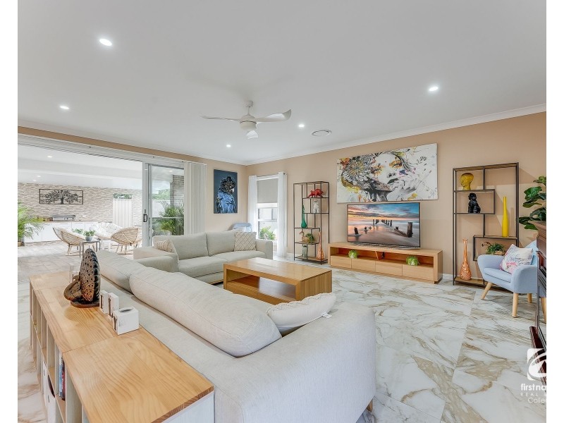 16 Binda Way, Harrington Park NSW 2567