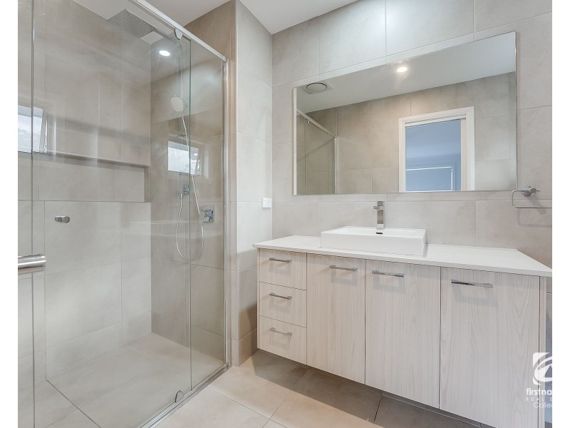 16 Binda Way, Harrington Park NSW 2567