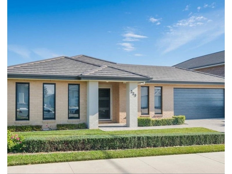 329 South Circuit, Oran Park NSW 2570