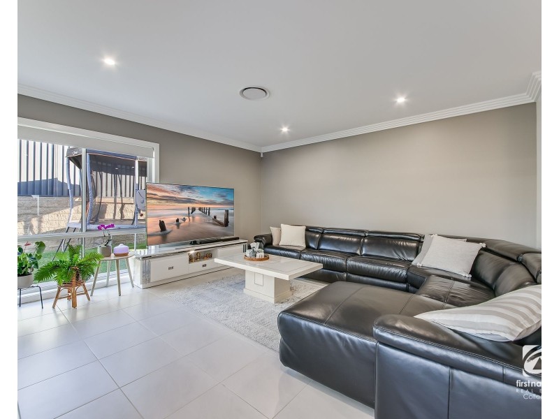 20 Thorpe Circuit, Oran Park NSW 2570