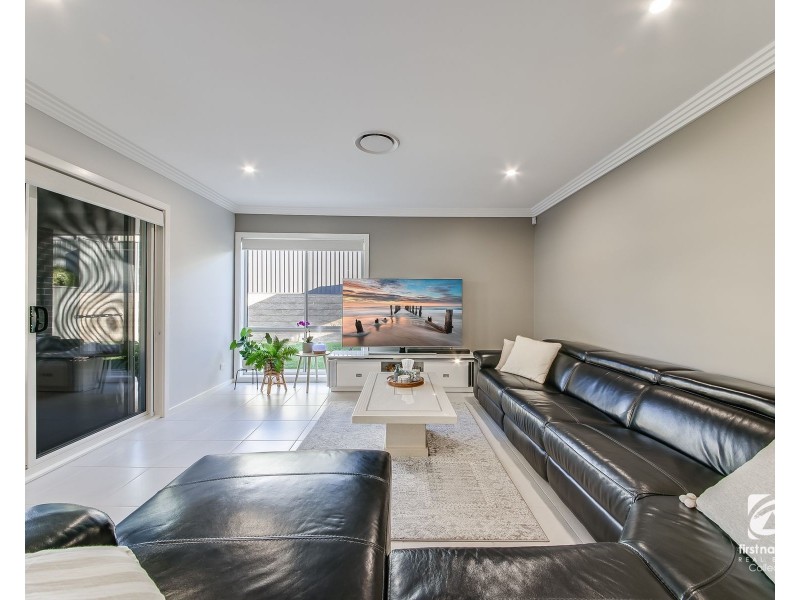 20 Thorpe Circuit, Oran Park NSW 2570