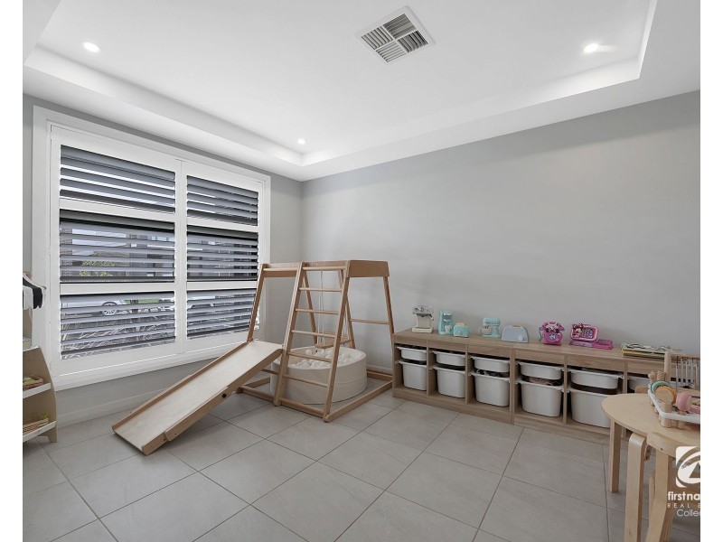 9 Phillips Avenue, Oran Park NSW 2570