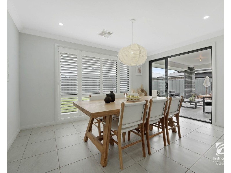 9 Phillips Avenue, Oran Park NSW 2570