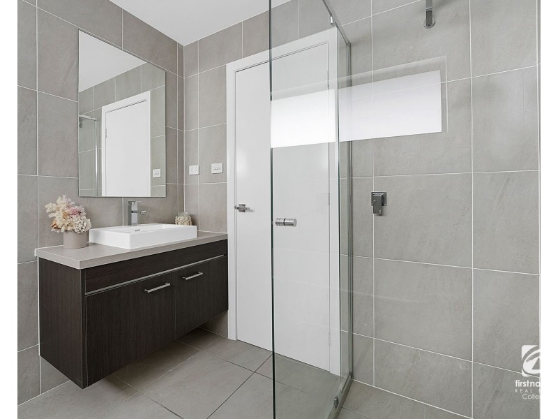 9 Phillips Avenue, Oran Park NSW 2570