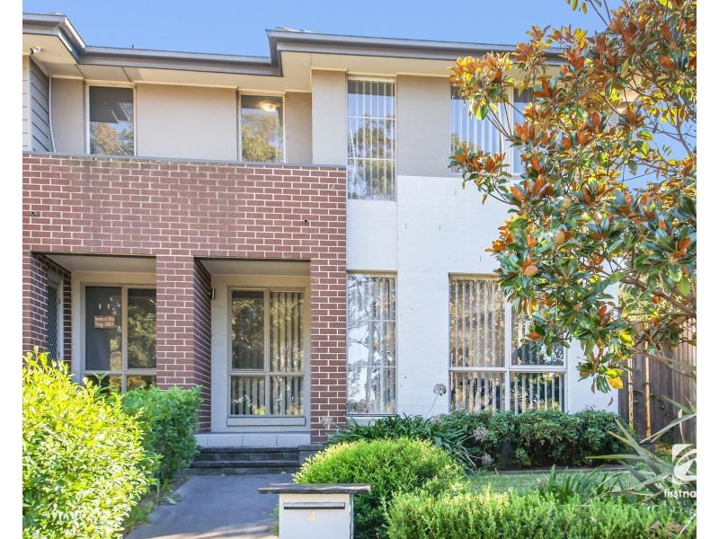 4 Hampshire Boulevard, Spring Farm NSW 2570