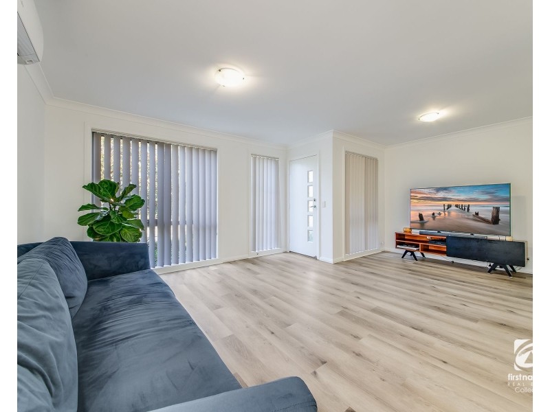 4 Hampshire Boulevard, Spring Farm NSW 2570