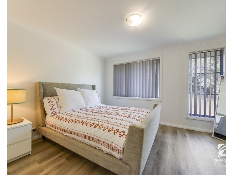 4 Hampshire Boulevard, Spring Farm NSW 2570