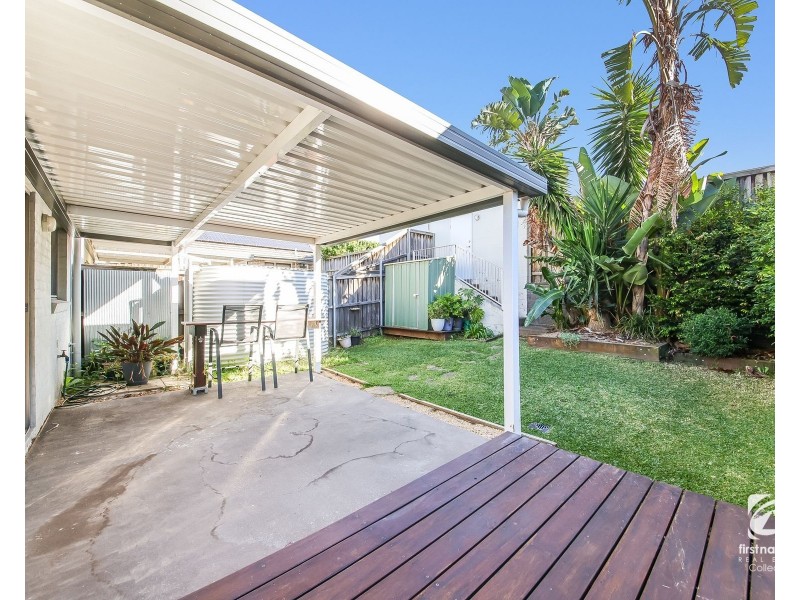 4 Hampshire Boulevard, Spring Farm NSW 2570