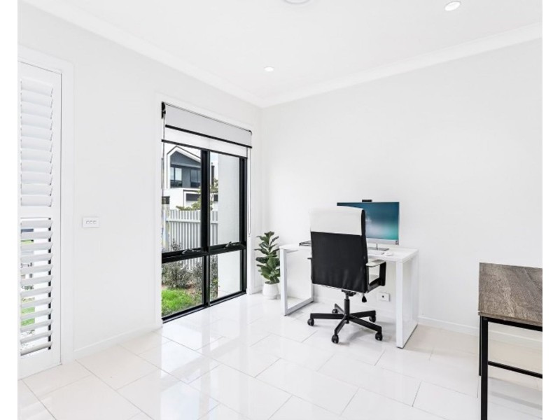 8 Annanvale Circuit, Mount Annan NSW 2567