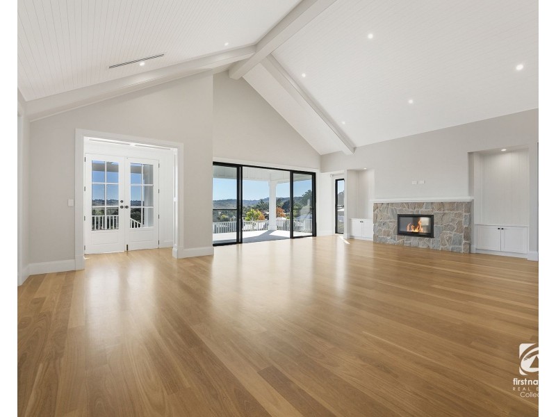 33 Eliza Place, Picton NSW 2571