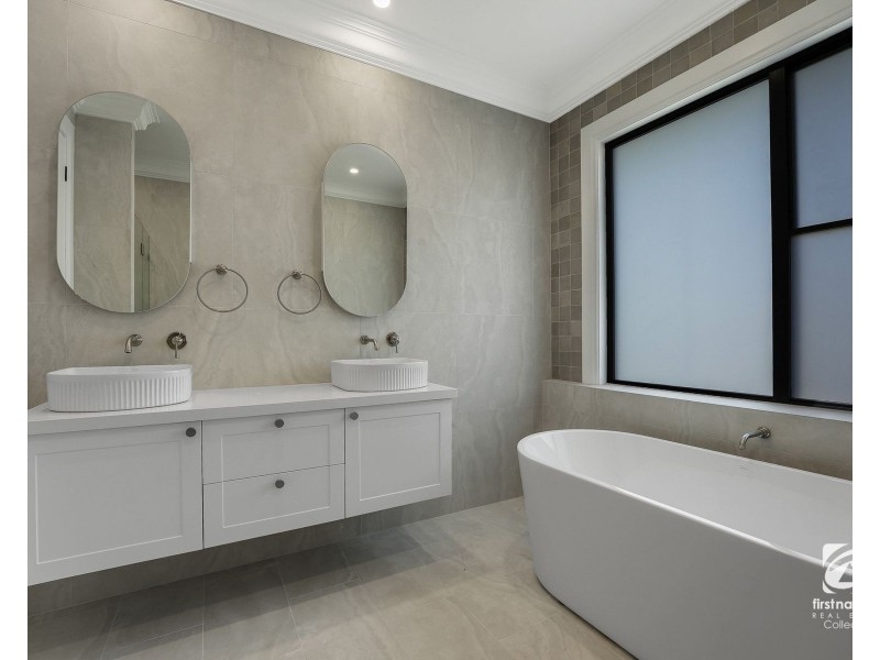 33 Eliza Place, Picton NSW 2571